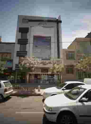 شرکت خدمات مسافرت هوایی سیاحت فرزانگان اشگذری در آزادشهر مشهد