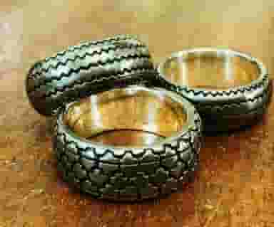 فروشگاه لاستیک صداقتی در کوشش مشهد