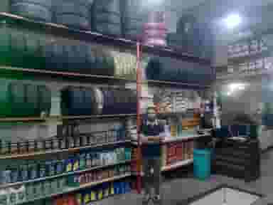 فروشگاه لاستیک کده تهرانپارس در تهرانپارس غربی تهران