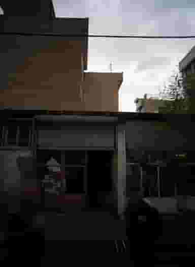 فروشگاه لوازم یدکی خودرو در آهنگ غربی 