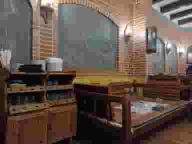 رستوران سنتی مهتاب در مطهری لاهیجان