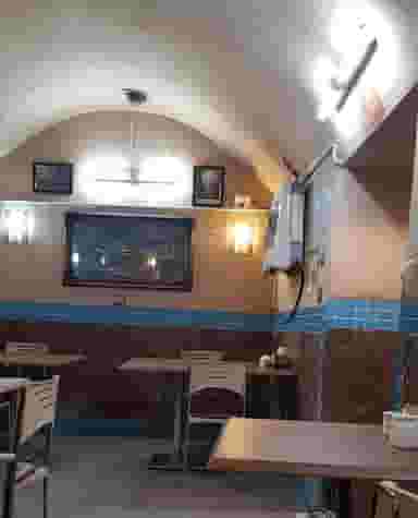 رستوران پناهنده در گلچینان یزد