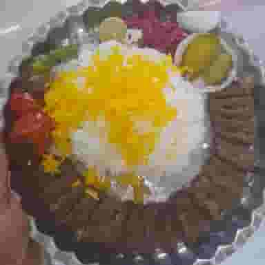 کباب سرای دوستی در بنیاد قم