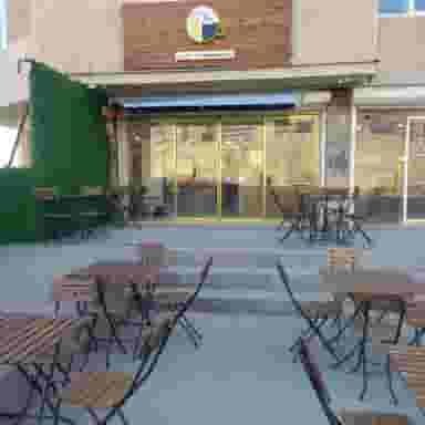 کافه رستوران لیمو در مرزداران تبریز