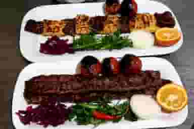 رستوران دریای نور در شیخ طبرسی اراک