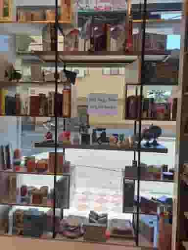 نوشت افزار ونوس در شنب غازان تبریز