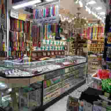 فروشگاه نقره و بدلیجات ابو مهدی ( سلین کالا ) در بالا خیابان مشهد
