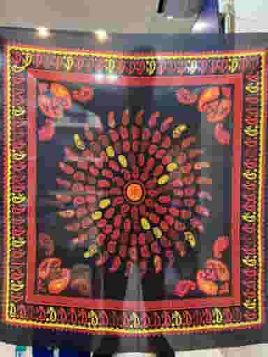 یقلق سرا (ابریشم سنتی) در احمدی شیراز