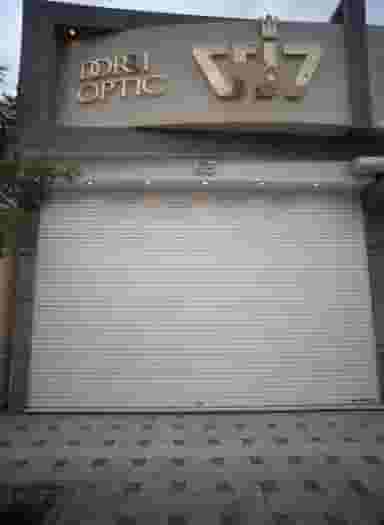 عینک فروشی دری اپتیک در فلسطین مشهد