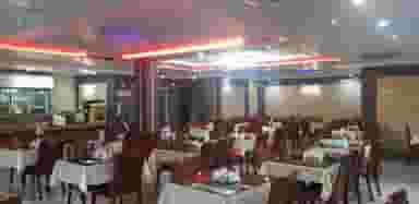 هتل المپیا در عنصری مشهد