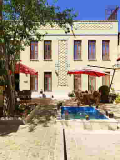 هتل سیمرغ در بالا کفت شیراز