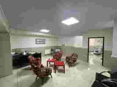 کلینیک دندانپزشکی تخصصی آراد در خیابان تبریز