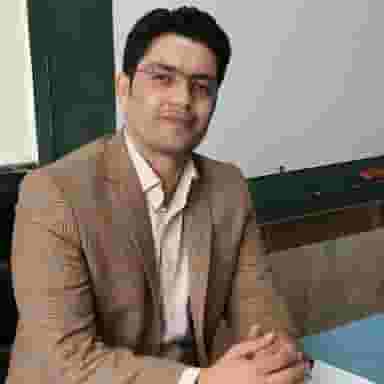 آموزشگاه فاخران دفتر مشاوره تحصیلی دکتر قادر نعیمی در خیابان تبریز