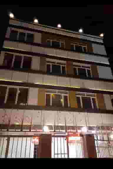 آموزشگاه زبان اورانوس در بادکی ارومیه