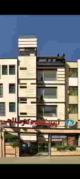 آزمایشگاه دکتر صالحی در سینما سعدی شیراز