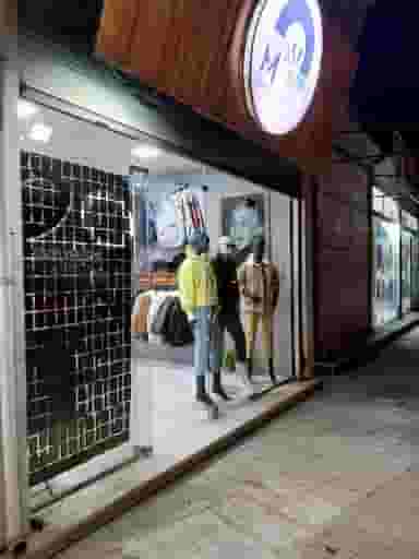 بوتیک زنانه M7272 شهرک ارتش کرمانشاه