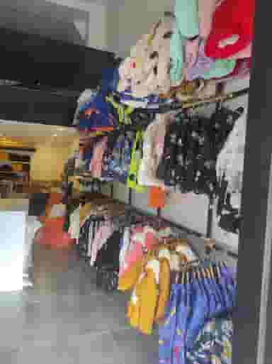 پوشاک بچه گانه نهال در فادی محله آمل