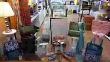 فروشگاه شال و روسری و کیف ژوتم اسلام‌شهر