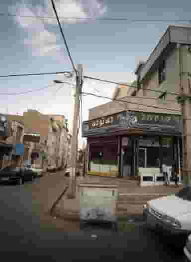 فروشگاه لوازم آرایشی بهداشتی دی تو دی در مشیریه 