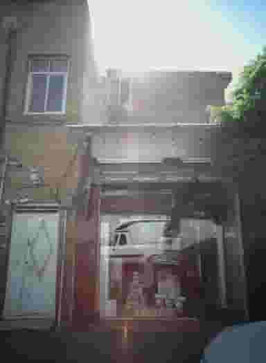 فروشگاه لوازم آرایشی و بهداشتی در مظاهری 