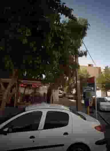 گالری آرایشی و بهداشتی شاپرک در کیانشهر جنوبی 