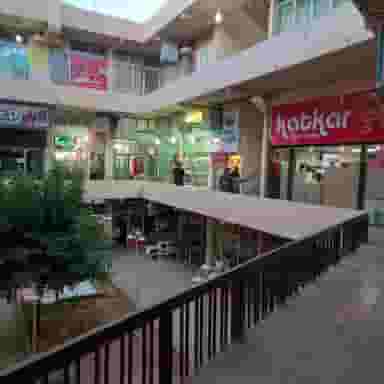 فروشگاه دوربین نقشه برداری و لوازم جانبی مهندسی کوشا در زند شیراز