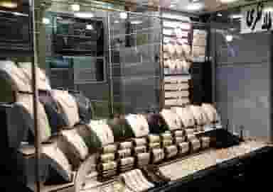 گالری طلا نظری در بازار قزوین قزوین