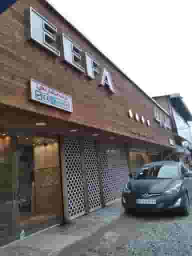 فروشگاه بزرگ کاشی وسرامیک وملزومات بهداشتی در آیت الله دکتربهشتی ساری