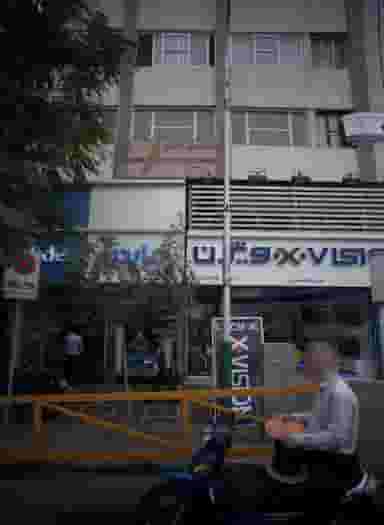 فروشگاه لوازم خانگی در انقلاب 