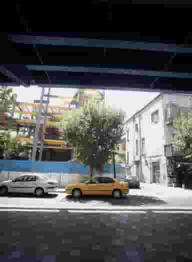 فروشگاه جواد در انقلاب 