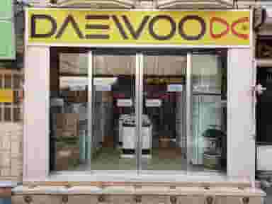 فروشگاه هفت ستاره در استخر 