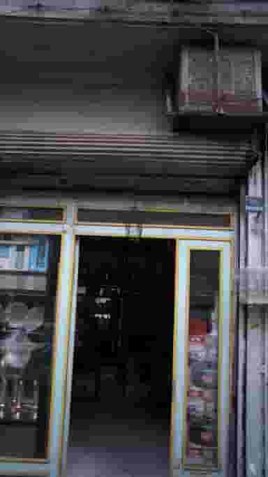 فروشگاه لوازم خانگی در شهید آوینی 