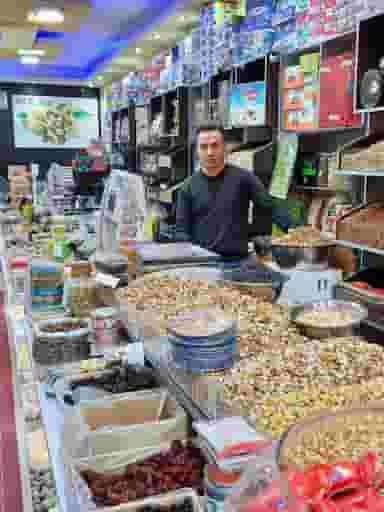 آجیلی تک (ایرج اسماعیلی) در آخر طالقانی تبریز