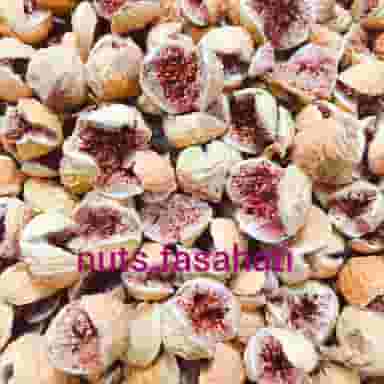 آجیل فصاحتی در دروازه ارک زنجان