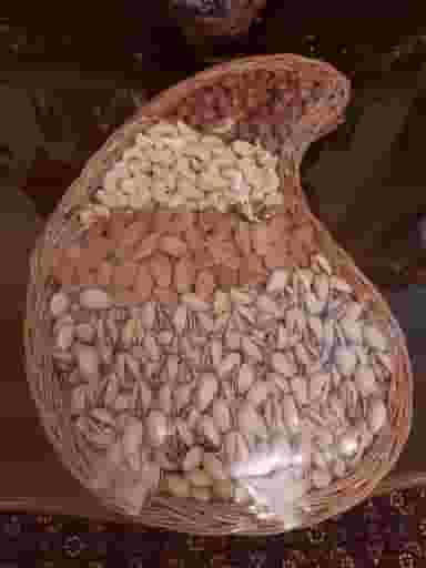 آجیل و خشکبار یلدا در شوقی زنجان