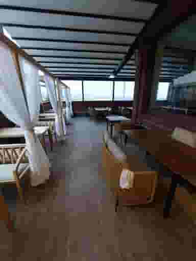 کافه رستوران پرلا پردیس