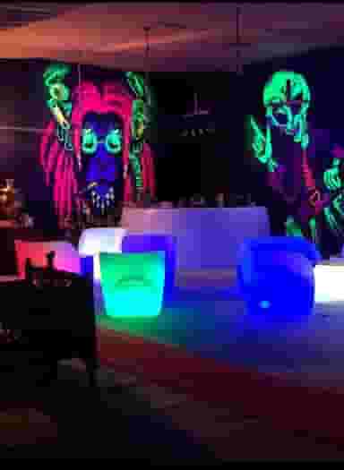 کافه سنتی پرسپولیس در باکری رباط‌کریم