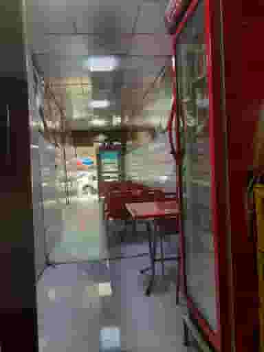 کبابسرای آذربایجان در گلها رباط‌کریم