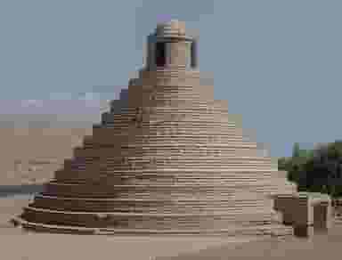 فروشگاه دوقلوها در هارون محله آمل