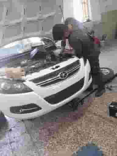 مکانیکی چینی در معلم رباط‌کریم