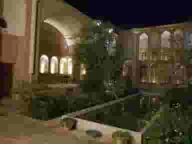 اقامتگاه بومگردی خانه سه نیک در زرتشت یزد