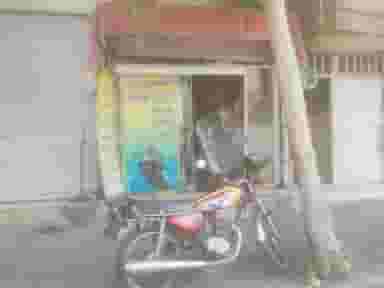 تعمیرگاه موتورسیکلت در آهنگ غربی 