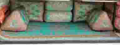 پشتی وکالای خواب احمدیان در سیروس 