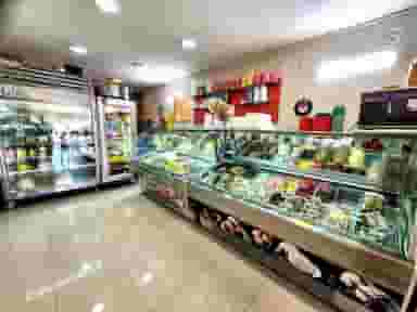 بستنی فروشی ۱۱۰ شهرک گلستان شیراز