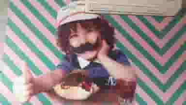 آقای بستنی بستنی سرخ کرده در حسین آباد شیراز