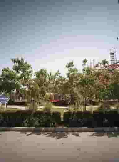 بوستان گلایل در انقلاب مشهد