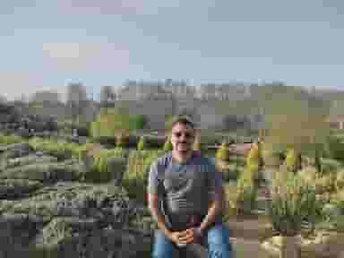 باغ گلهای شیراز در دینکان شیراز