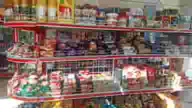 سوپر مارکت زاینده رود در لاله اصفهان