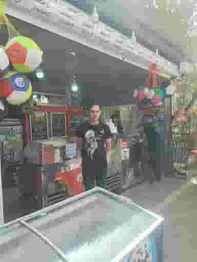 دکه مشکل گشا در ناژوان اصفهان