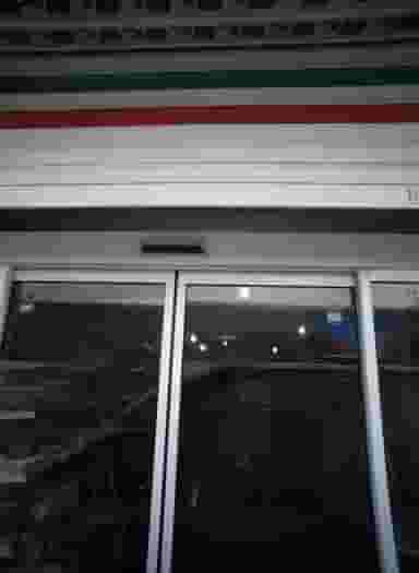 فروشگاه مواد غذایی در مجد مشهد